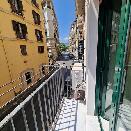 Alessia Holiday House 90Mq Salerno Centro Eksteriør billede